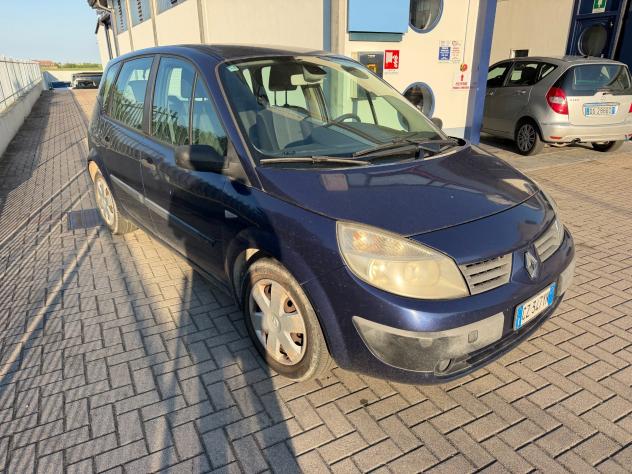 Renault Scenic Scic 1.9 dCi Confort Dynamique - Foto 2
