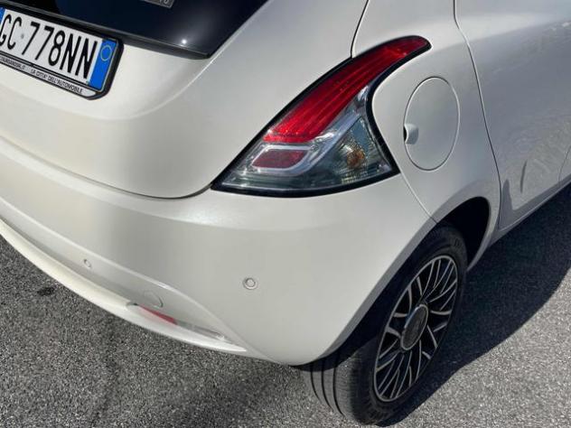 LANCIA Ypsilon 1.0 HYBRID 5P Gold TETTO APRIBILE BIANCO PERLA rif. 23536342 - Foto 9