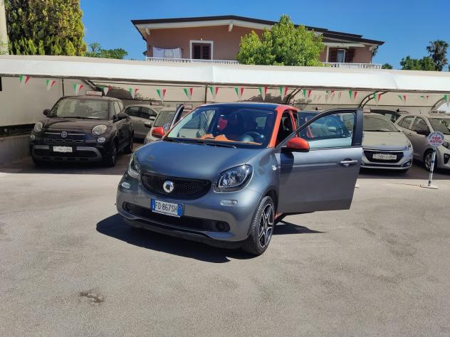 Smart ForFour 70 1.0 twinamic Safetown Silver