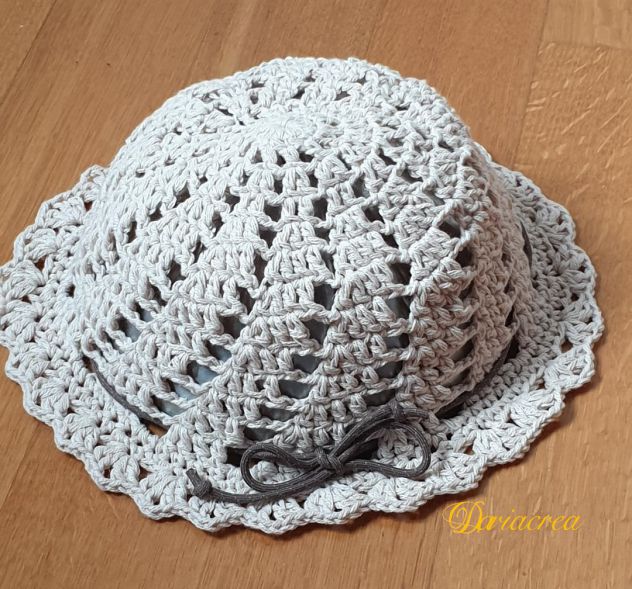 Cappello donna estivo all'uncinetto. Summer Hat crochet. Handmade Cotton.