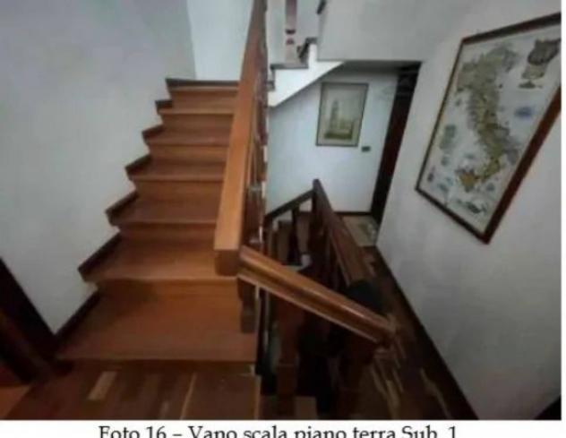 Immobile in asta di 252 m², box auto in vendita a Castel del Piano - Foto 14