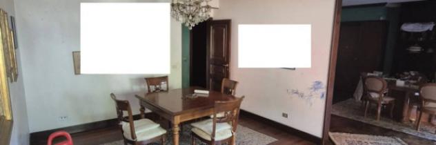 Immobile in asta di 201 m² con più di 5 locali e box auto in vendita a Teramo - Foto 3