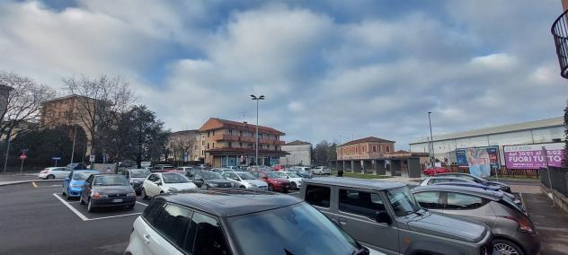 BESANA BRIANZA - ampio ufficio in locazione - Foto 12
