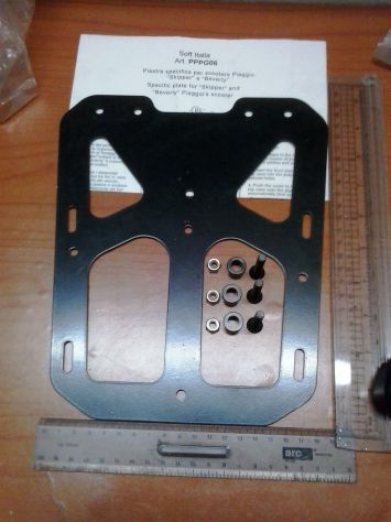 PIASTRA MONTAGGIO BAULETTO POSTERIORE