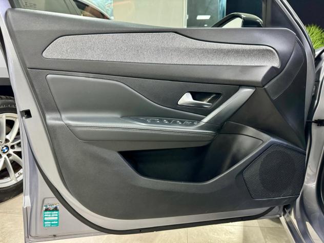 Peugeot 308 1.5 BlueHDi 130cv EAT8 Allure 2023 - Foto 10