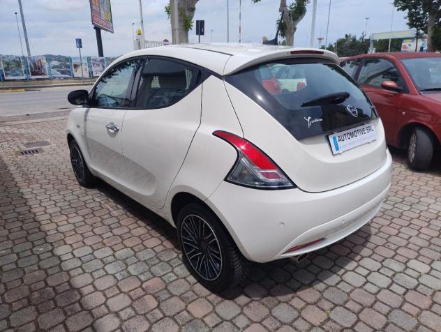 LANCIA - Ypsilon - 1.0 FireFly 5p.S&S Hybryd Gold - Foto 4