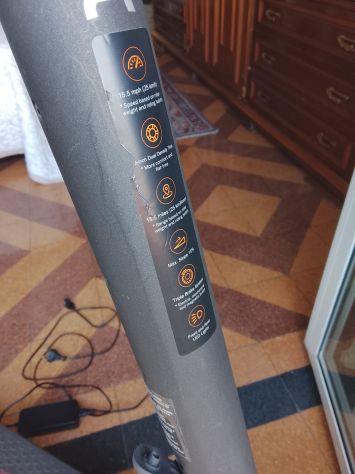 Vendo monopattino Ninebot powered Segway E25E come nuovo! - Foto 3