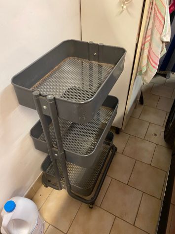 Carrello in ferro con tre ripiani su ruote - Foto 6