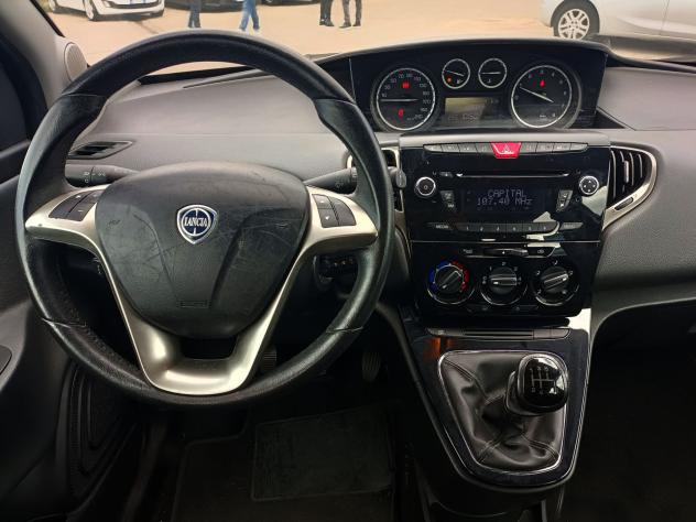 Lancia Ypsilon 1.2 69CV 5P PLATINUM - Foto 4