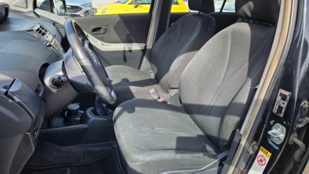 TOYOTA Yaris 1.0 5 porte Sol rif. 23811903 - Foto 7