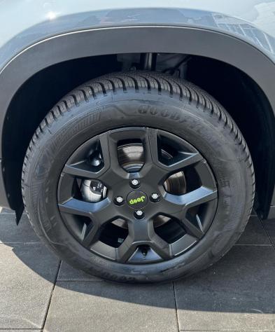 Jeep Avenger 4xe Hybrid 1.2 MHEV 4xe Upland - Foto 6