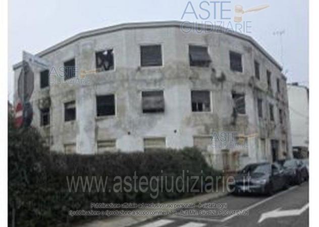 IMMOBILI-IMMOBILE RESIDENZIALE-VIA MANZONI N. 2