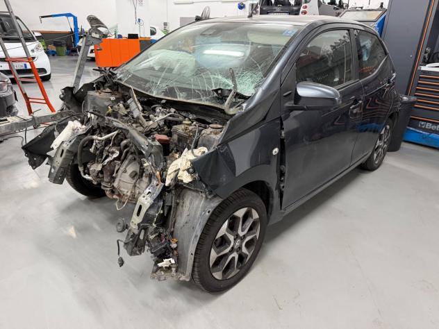 Toyota Aygo 1.0 VVT-i 72 CV 3 porte x-cool