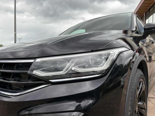 VOLKSWAGEN Tiguan 2.0 TDI 150 CV DSG R-Line TOTAL BLACK rif. 24066791 - Foto 6