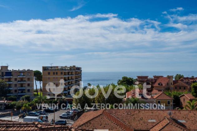 Appartamento di 98 m² con 4 locali in vendita a San Lorenzo al Mare