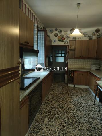 RUSTICO di 11 vani e di 453 mq (CASTELLO DI GODEGO) rif. BL045 - Foto 12