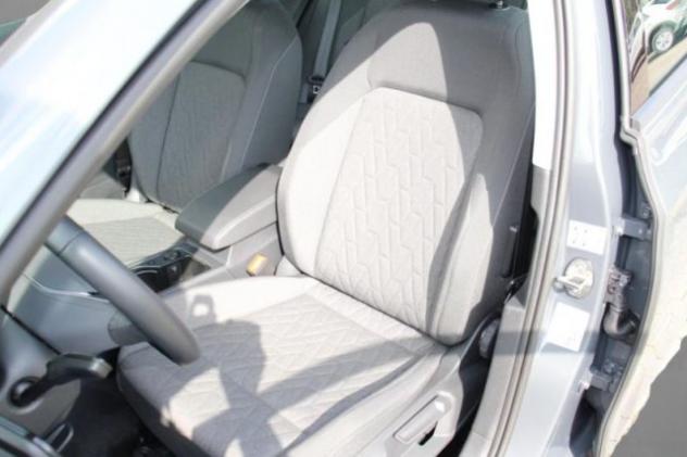 VOLKSWAGEN Golf Variant 2.0 TDI SCR Life rif. 23758192 - Foto 7