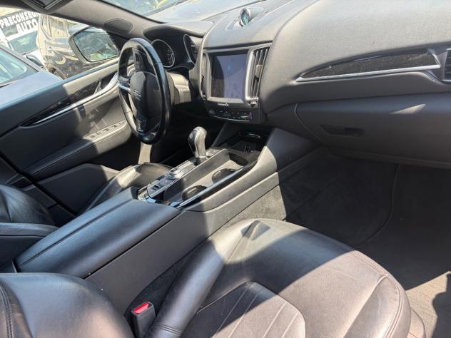Maserati Levante V6 Diesel 275 CV AWD - Foto 7