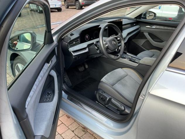 SKODA Superb 2.0 TDI DSG Wagon Style rif. 21725634 - Foto 6