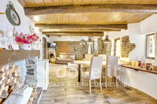 Casa indipendente di 218 m² con 5 locali in vendita a Maccagno con Pino e Veddasca - Foto 4