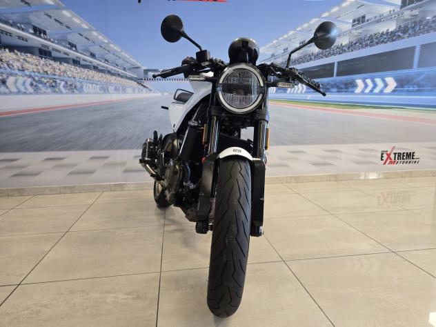 Husqvarna Vitpilen 401 09/2023 - Km 16500 (A2) - Foto 3