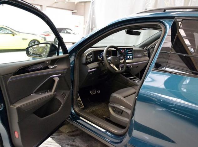 VOLKSWAGEN Tiguan 2.0 TDI 193 CV EVO ACT R-Line DSG 4 Motion Km 148 rif. 23843695 - Foto 2