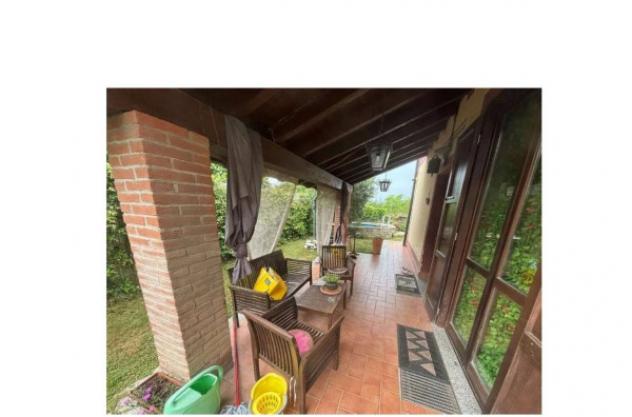 Immobile in asta di 233 m² con più di 5 locali e box auto in vendita a Divignano - Foto 3