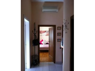 Si affitta a RAGAZZA - LIBERA DAL 04 Ottobre 2026.