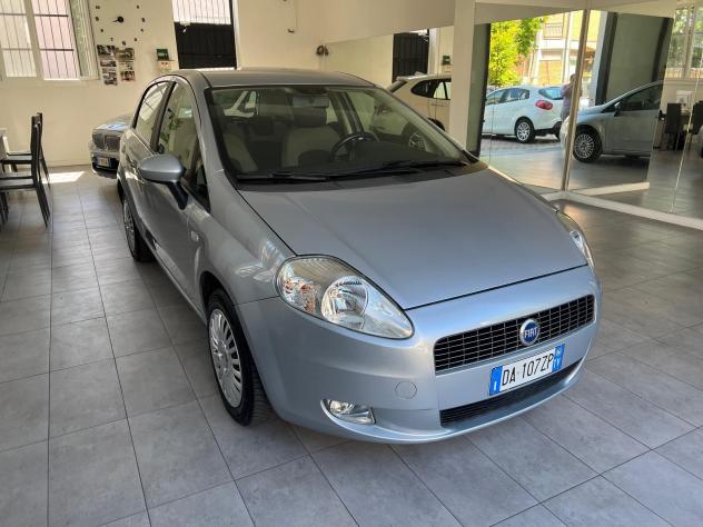 Fiat Grande Punto 1.4 OK NEOPATENTATI - Foto 3