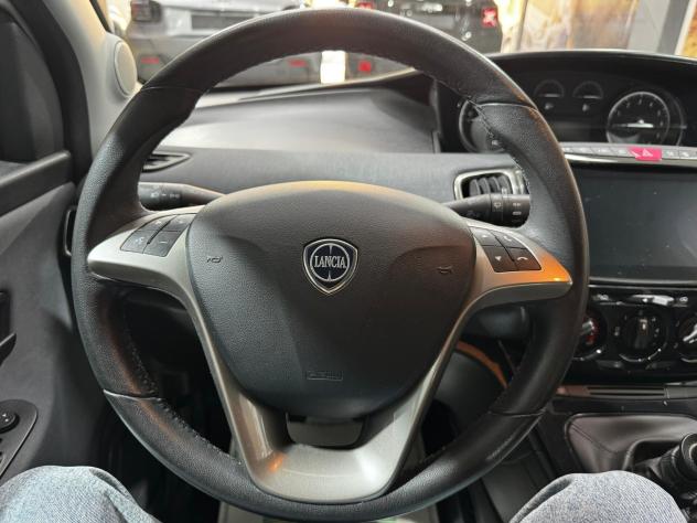 Lancia Ypsilon 1.0 FireFly 5 porte S&S Hybrid Gold - Foto 10