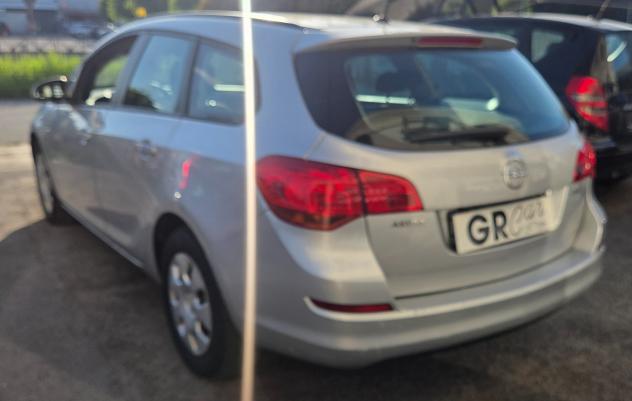 Opel Astra 1.7 CDTI 110CV Sports Tourer Cosmo - Foto 8