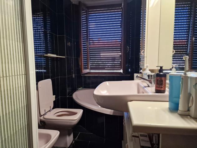 Marina di Massa, centro e a 200 m dal mare, appartamento al primo piano composto da ingresso, sala, cucina, disimpegno, due camere matrimoniali, bagno - Foto 16