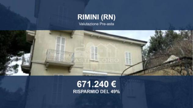 Immobile in asta di 900 m² con più di 5 locali in vendita a Rimini