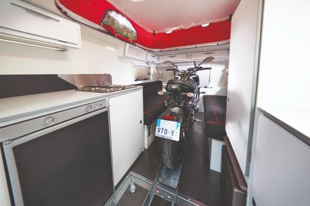 Roulotte Free Style 300 Racing portamoto interno - Foto 3