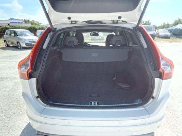 VOLVO XC60 D5 AWD Geartronic R-design Kinetic rif. 23829455 - Foto 10