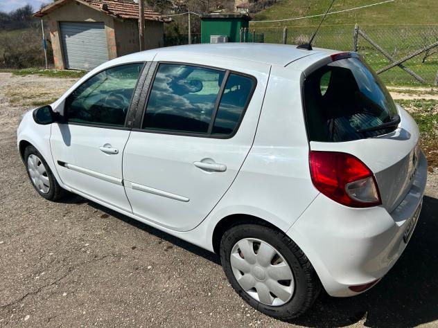 RENAULT Clio 3ª serie Clio 1.2 16V 5 porte Live! - Foto 4