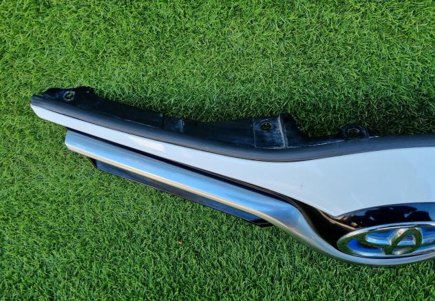 MASCHERINA ANTERIORE TOYOTA Yaris Serie 53101-0D650 (1416) - Foto 8