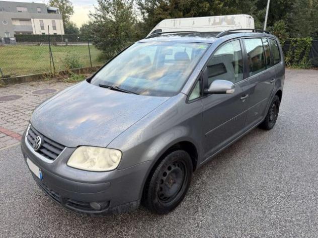 VOLKSWAGEN Touran Touran 2.0 tdi Trendline 140cv 7posti 6marce WRC A rif. 24176728 - Foto 2