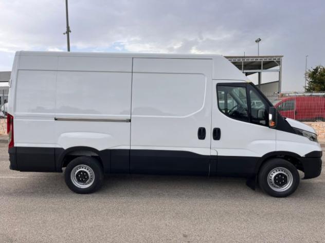 IVECO Daily 35S12V 2.3 HPT L3H2 Furgone Passo 3520 rif. 23940706 - Foto 4