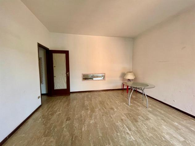 cst99 - ampio appartamento trilocale con box - cantina e balconi - Foto 14