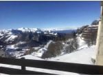 Bilocale panoramico arredato con vista montagne, posto auto coperto e rimessa sc