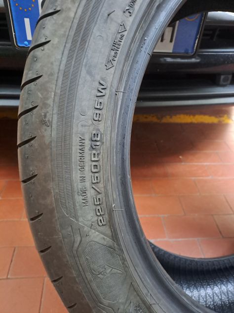 DUE PNEUMATICI ESTIVI GOODYEAR EAGLE F1 225-50-R18 95 W RUN FLAT - Foto 2