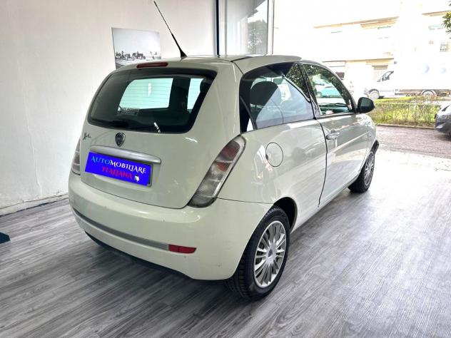 Lancia Ypsilon 2 serie 1.2 - Foto 5