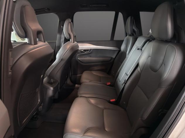 Volvo XC90 B5 D AWD automatico 7p Momentum Pro - Foto 10
