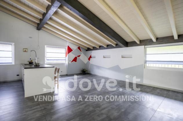 Villa di 300 m² con più di 5 locali e box auto in vendita a Rancio Valcuvia - Foto 8