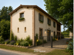 CASALE CON CAPANNONE E AMPIA CORTE PRIVATA