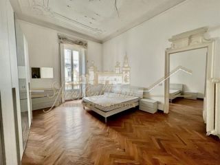 Affittasi 4 Locali, 169 MQ. Possibità uso Ufficio