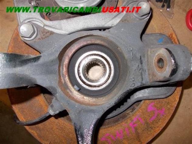 MONTANTE SOSP. ANT. S. 1.2 BZ ABS SUZUKI SWIFT (AZ/NZ)  Meccanica  Assale  Telaio  Fusello ruota ant. sx. SUZUKI - SWIFT - 01-10-2010 - 01-04-2017