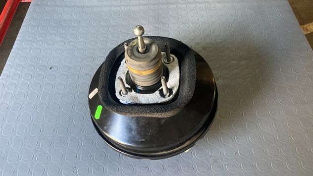 Servofreno Peugeot 2008 1.6HDI del 2016 (9811514180) - Foto 2