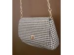Pochette pied poule bianco e nero a 499 euro
